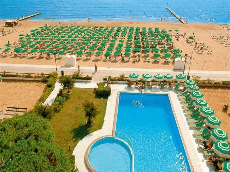 Hotel Florida Lido di Jesolo Exterior photo